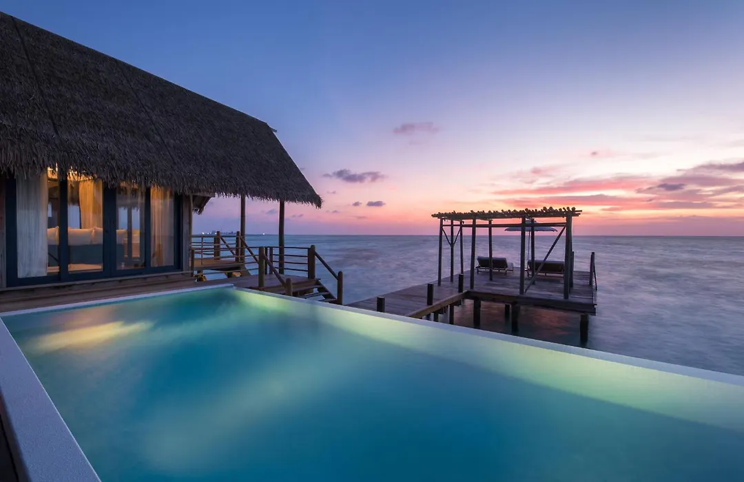 Como Cocoa Island-1